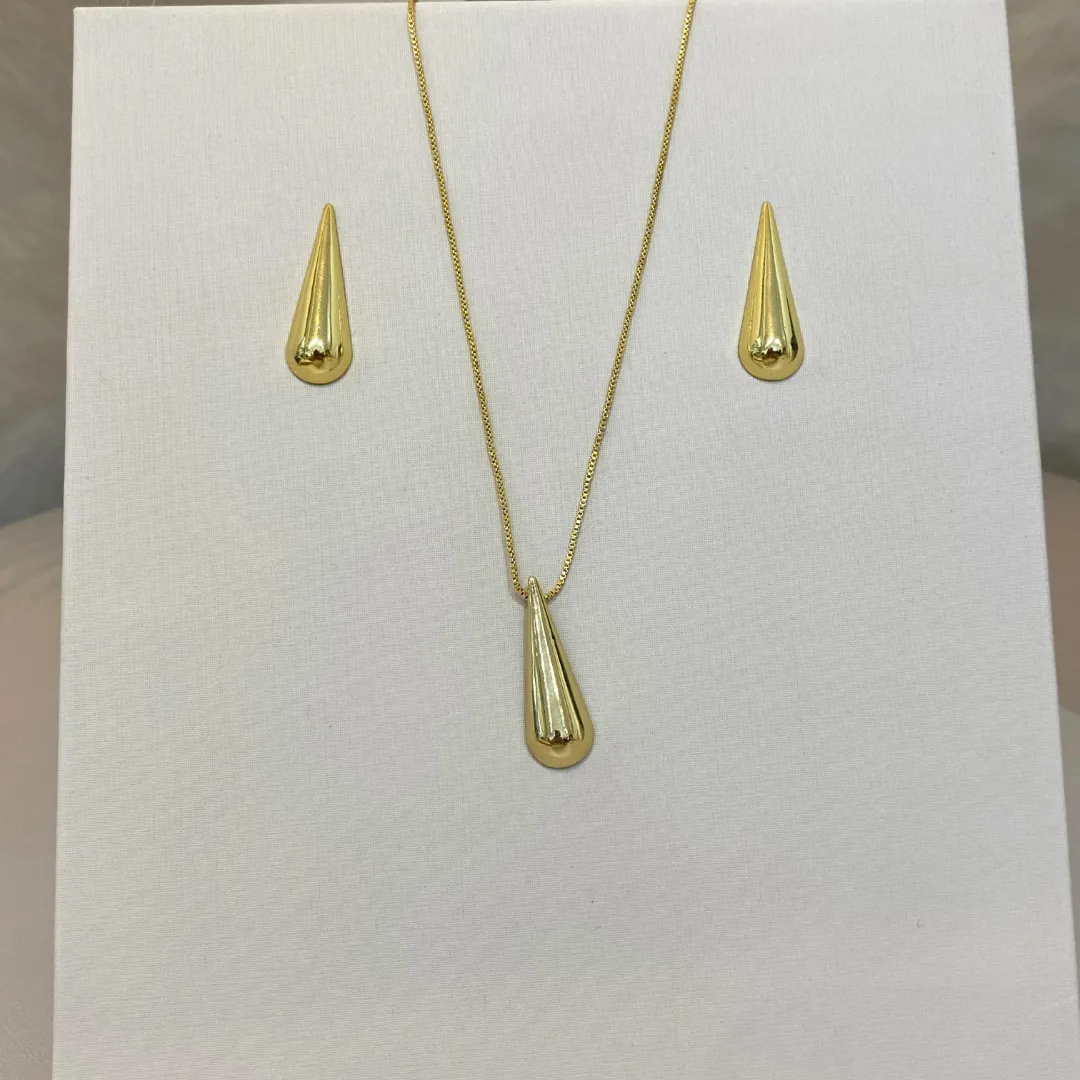 CONJUNTO GOTA ALONGADA FINA