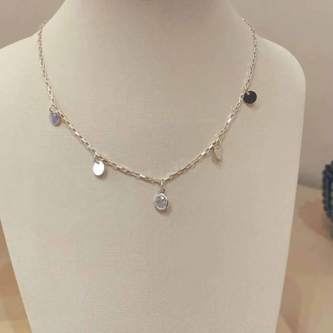 CHOKER PRATA CARTIER MEDALHAS E ZIRCÔNIA