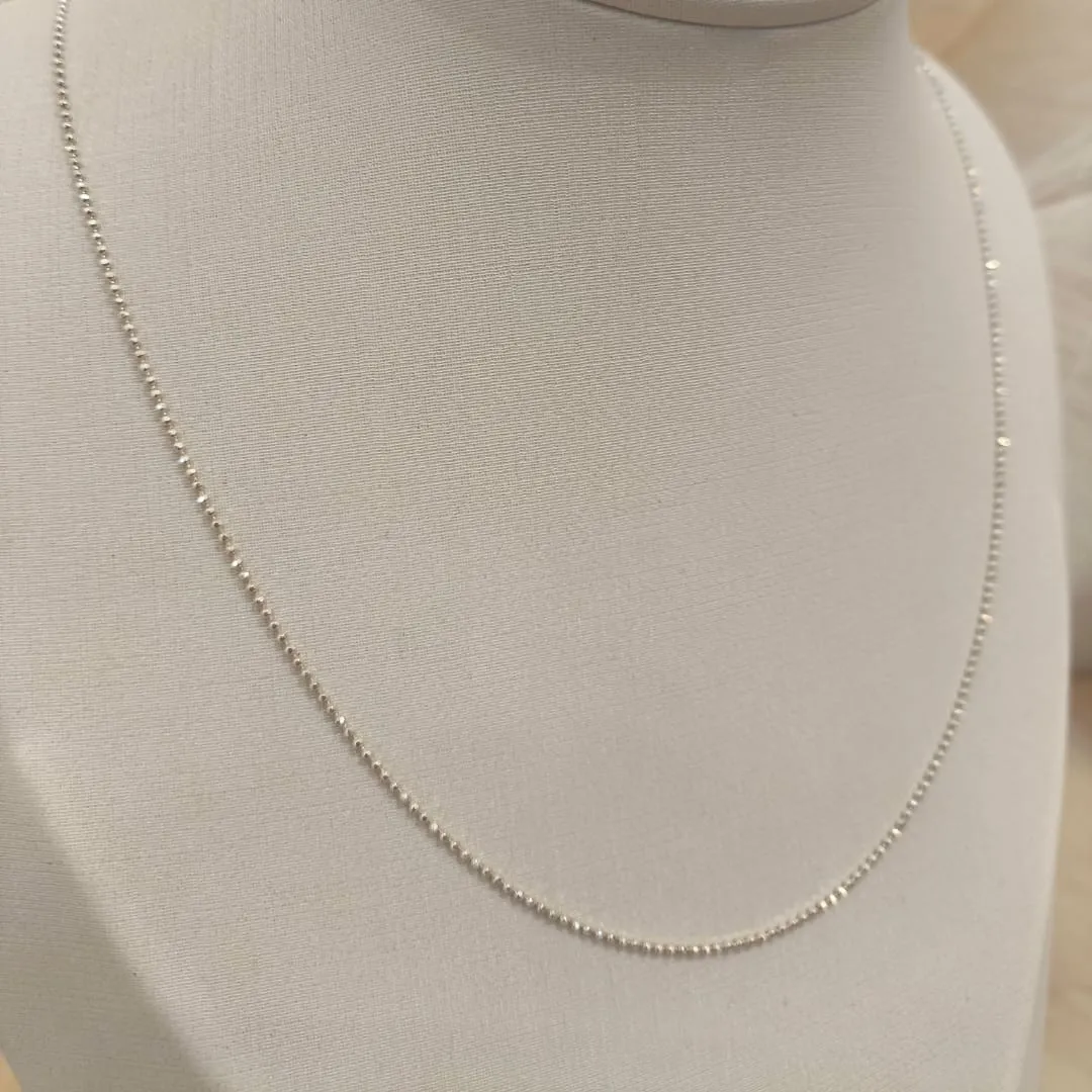 CORRENTE PRATA BOLINHAS DIAMANTADAS 50CM