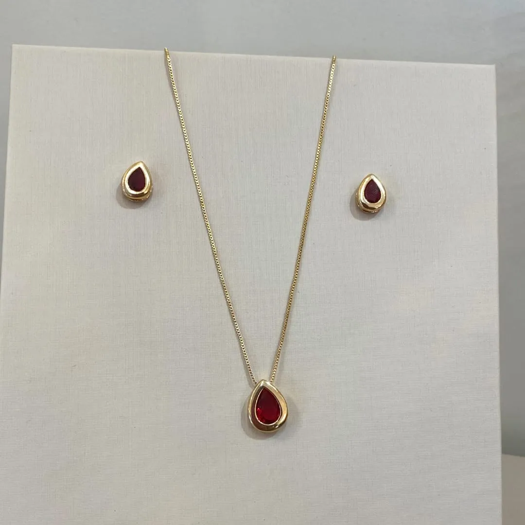 CONJUNTO GOTA VERMELHO