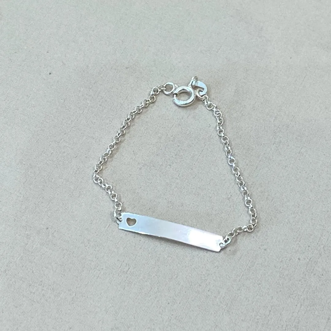 PULSEIRA PRATA INFANTIL PLAQUINHA CORAÇÃO