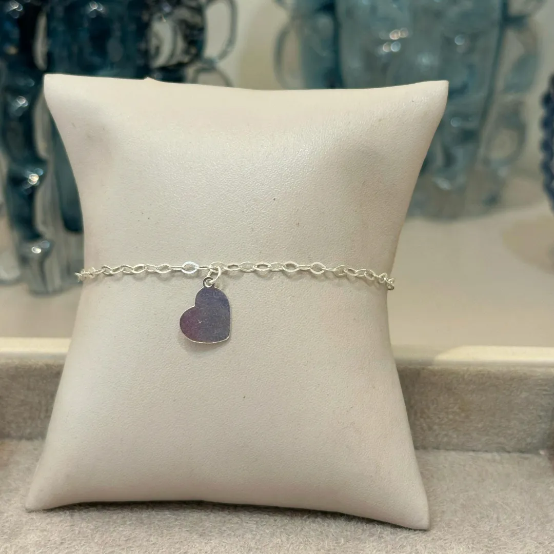 PULSEIRA PRATA PINGENTE CORAÇÃO LISO