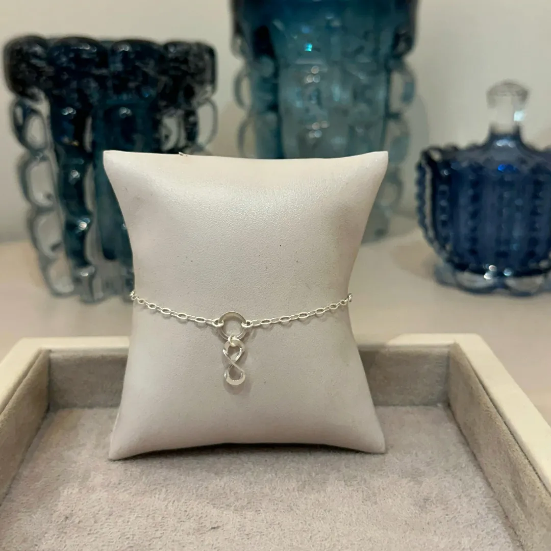 PULSEIRA PRATA PINGENTE INFINITO