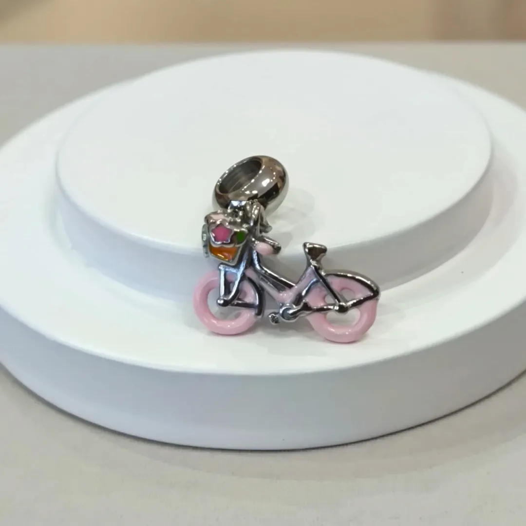 BERLOQUE AÇO BICICLETA RESINADA ROSA E CESTO DE FLORES