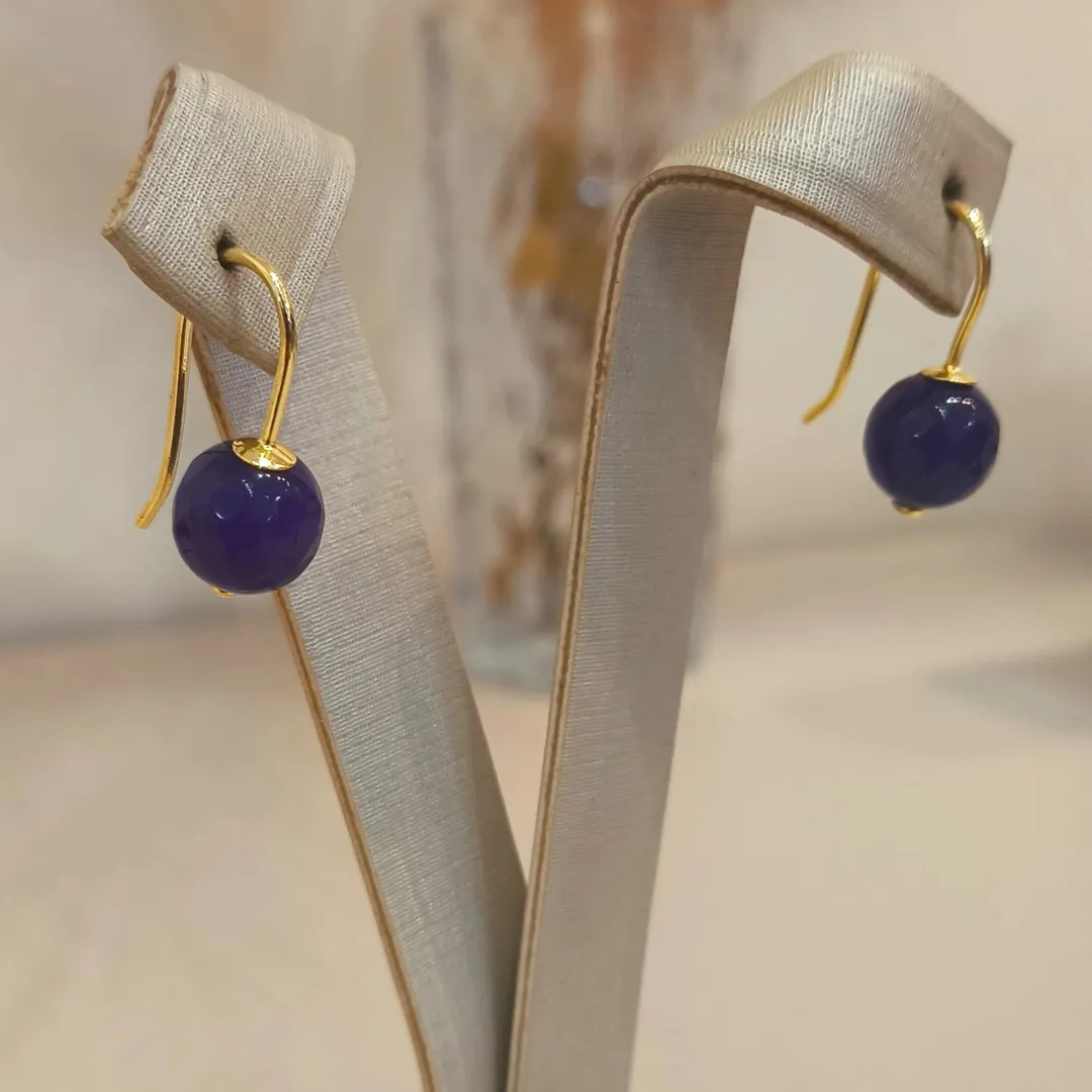 BRINCO GANCHO ROXO ESFERA/BOLA 10MM