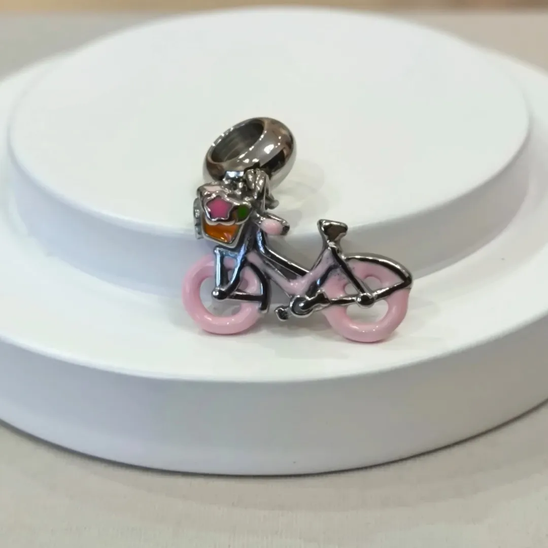 BERLOQUE AÇO BICICLETA RESINADA ROSA E CESTO DE FLORES