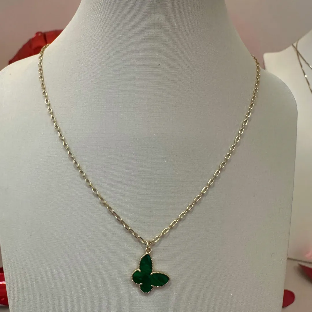 COLAR CARTIER COM PINGENTE BORBOLETA VERDE