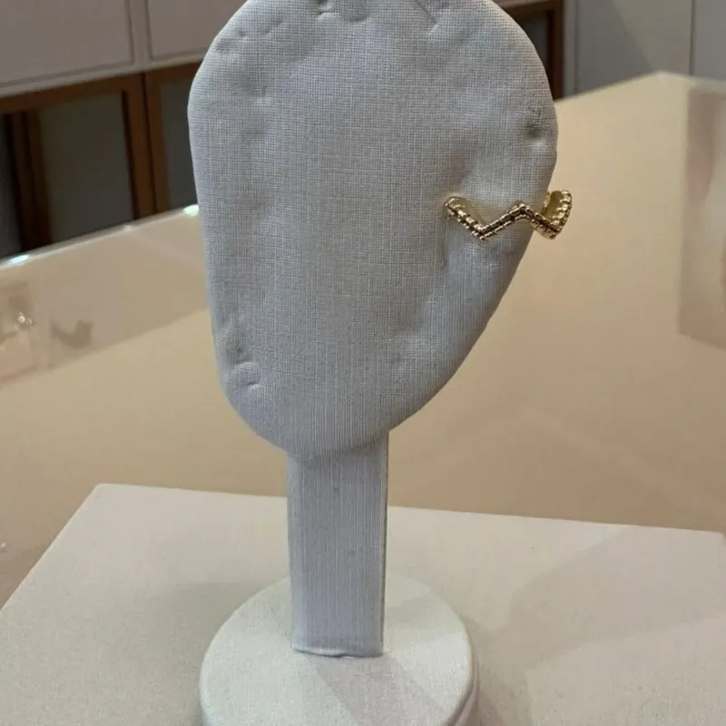 PIERCING FAKE CRAVEJADO ZIGUE-ZAGUE
