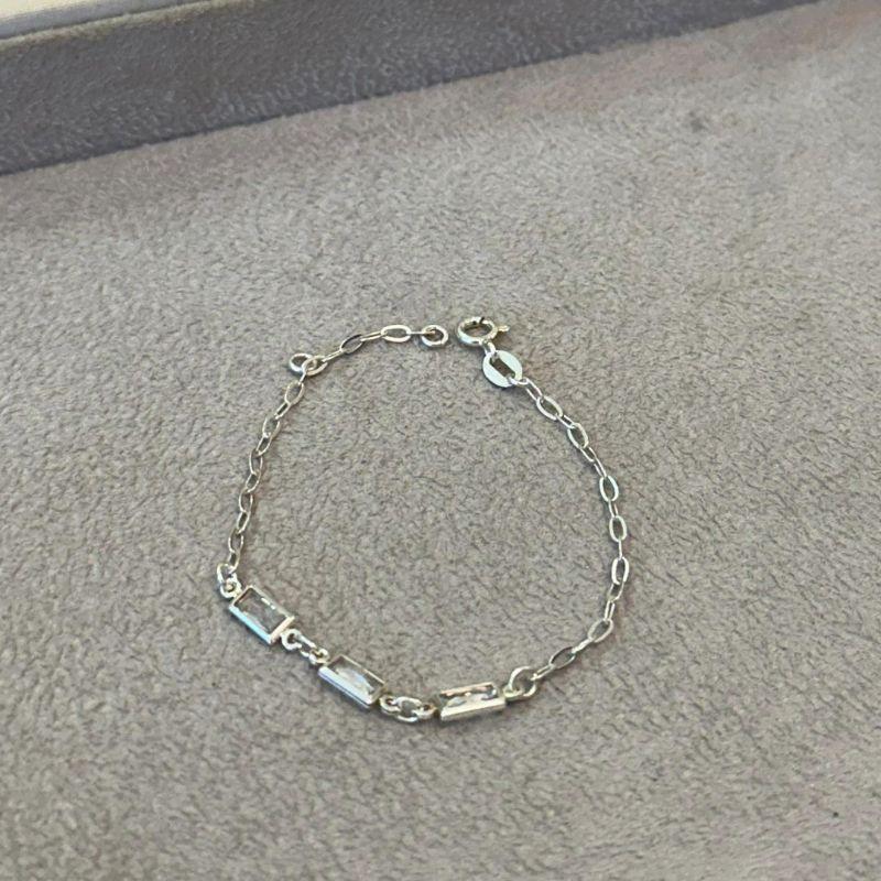 PULSEIRA PRATA INFANTIL ZIRCÔNIAS RETANGULARES