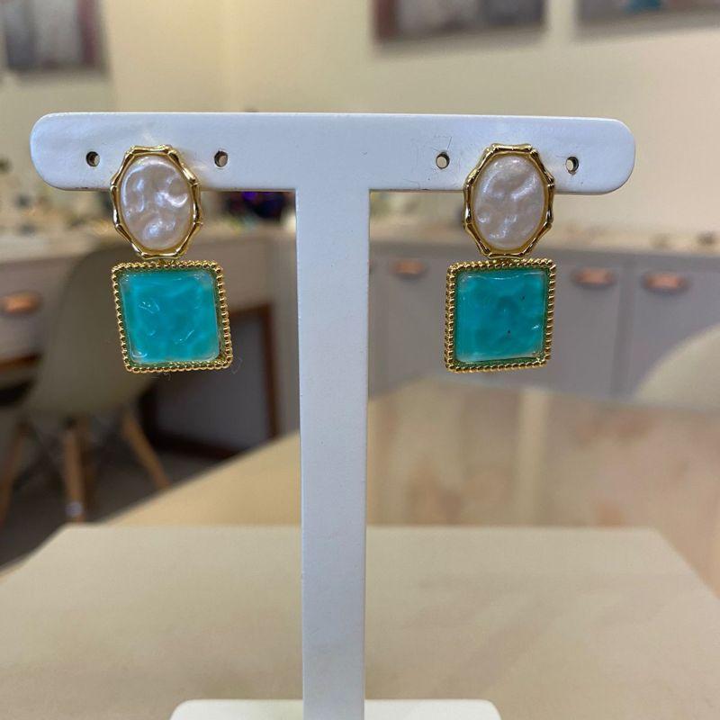 BRINCO ORGÂNICO BASE OVAL MADREPÉROLA E TURQUESA ICED