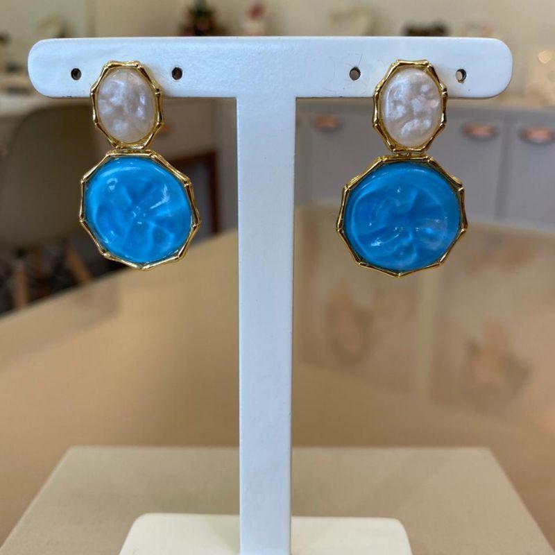 BRINCO ORGÂNICO MADREPÉROLA E AZUL PASTEL