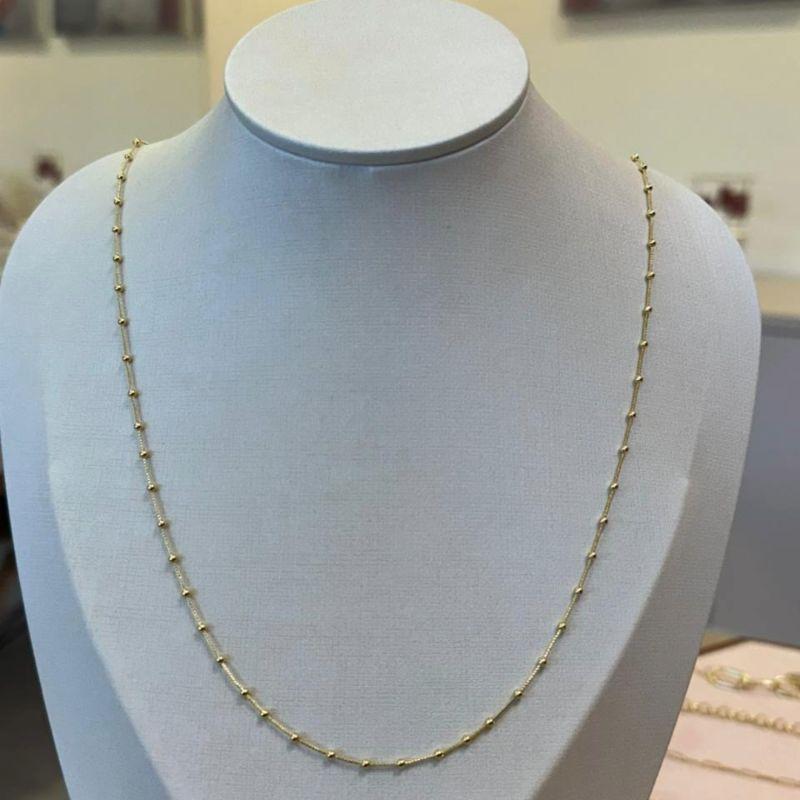 COLAR VENEZIANA COM ESFERAS LONGUINHO 70CM