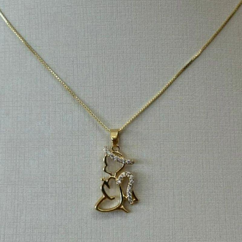 PINGENTE ANJINHO DETALHES CRAVEJADOS