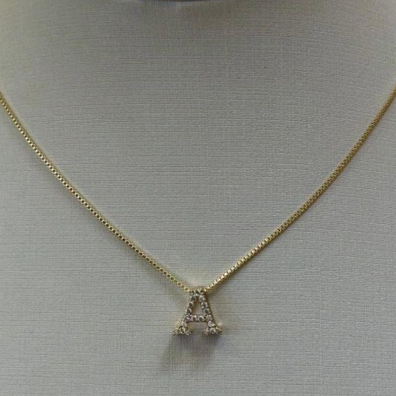 PINGENTE INICIAL CRAVEJADA LETRA A