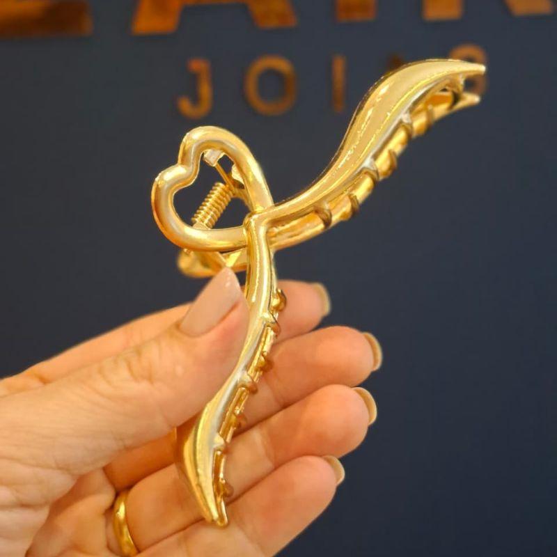 PIRANHA METAL DOURADA CORAÇÃO