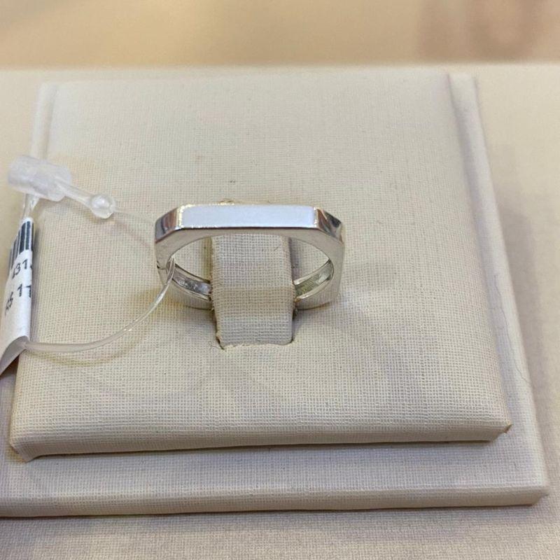 ANEL PRATA QUADRADO DETALHES PONTAS TAMANHO 16