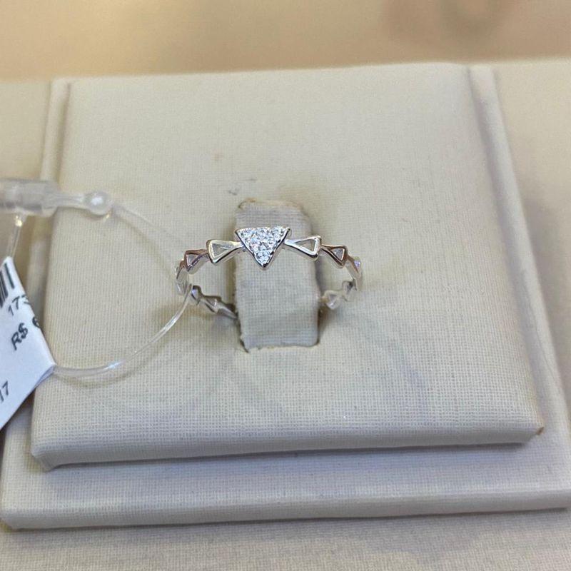 ANEL PRATA TRIÂNGULOS TAMANHO 17