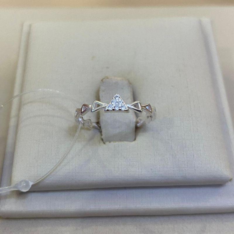 ANEL PRATA TRIÂNGULOS TAMANHO 17