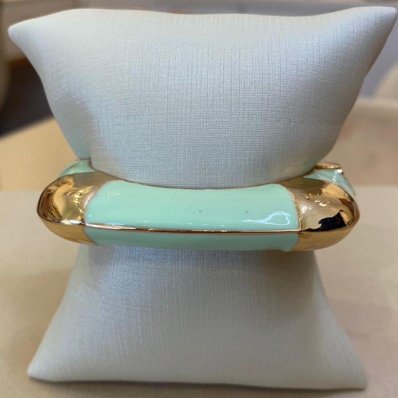 BRACELETE RESINADO VERDE ÁGUA QUADRADO