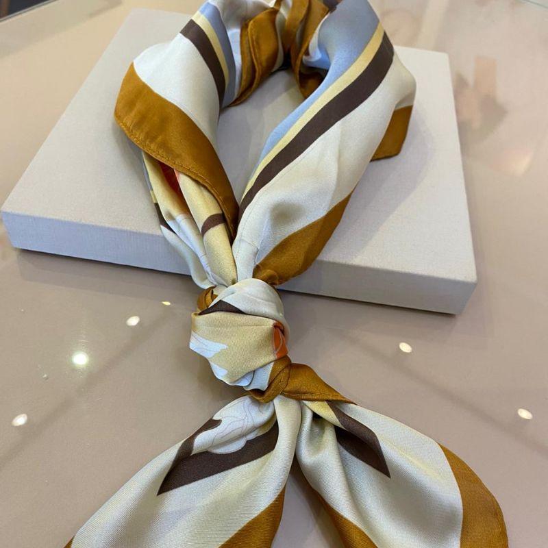 LENÇO OFF WHITE, LARANJA E AZUL 70X70CM