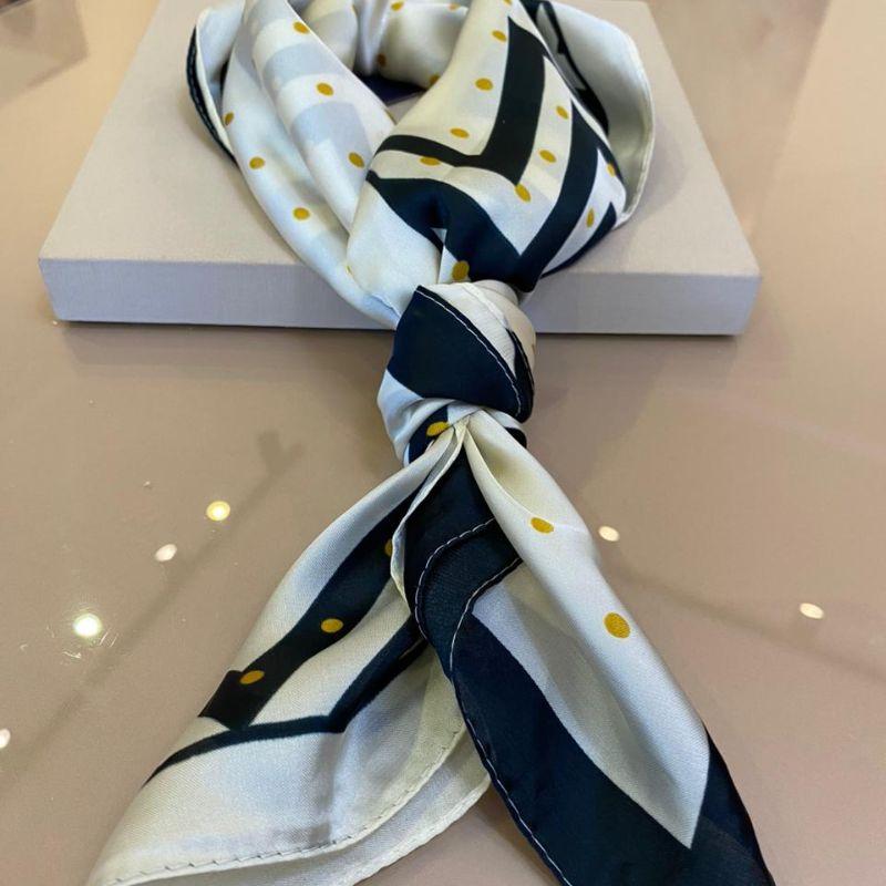 LENÇO PRETO E NUDE BOLINHAS 70X70CM